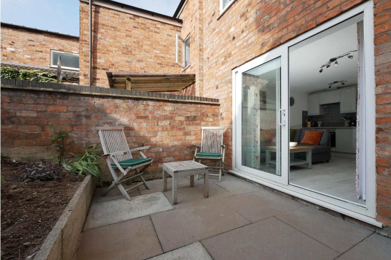 Crewe Short Lets 8 Victoria Court, Crewe Leilighet Eksteriør bilde